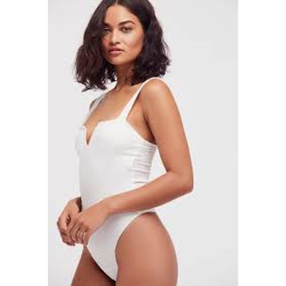 FREE PEOPLE Pippa V Wire Bodysuit Top Size XS STRETCHY SEXY CLEAN GIRL Tank